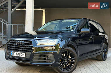 Внедорожник / Кроссовер Audi Q7 2017 в 