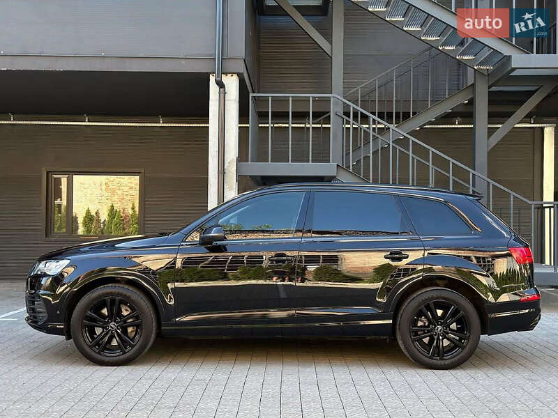 Внедорожник / Кроссовер Audi Q7 2017 в Львове