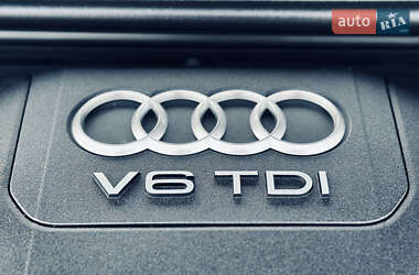 Внедорожник / Кроссовер Audi Q7 2017 в 