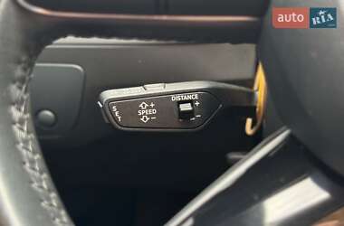 Внедорожник / Кроссовер Audi Q7 2017 в 
