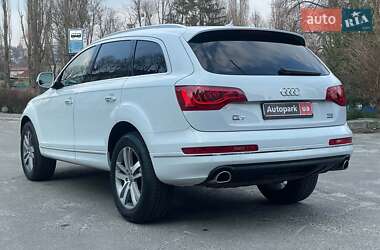Внедорожник / Кроссовер Audi Q7 2015 в 