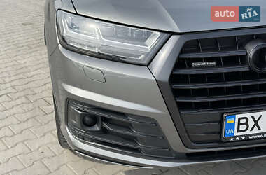 Внедорожник / Кроссовер Audi Q7 2017 в 