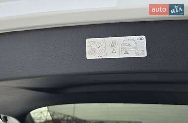 Позашляховик / Кросовер Audi Q7 2024 в 