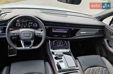 Позашляховик / Кросовер Audi Q7 2024 в 