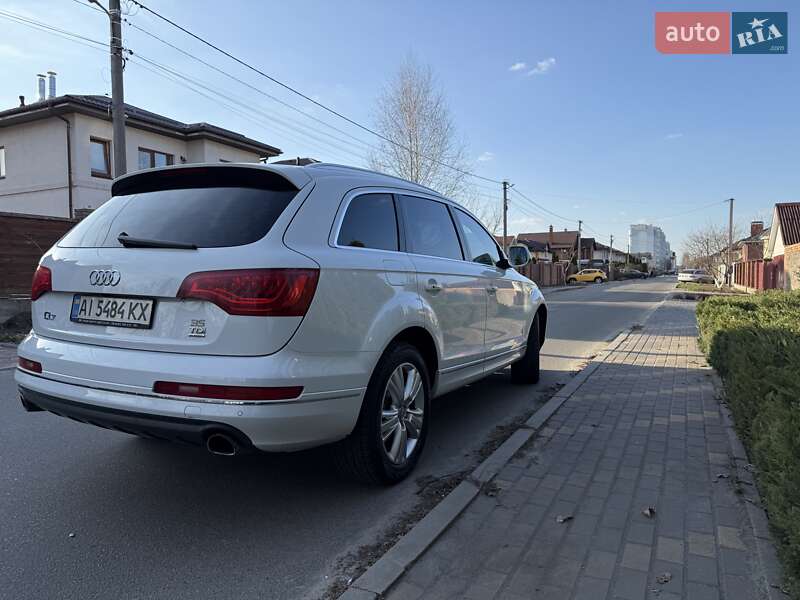 Позашляховик / Кросовер Audi Q7 2013 в Києві
