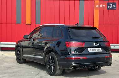 Внедорожник / Кроссовер Audi Q7 2017 в 
