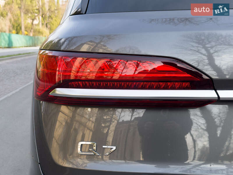 Внедорожник / Кроссовер Audi Q7 2020 в Львове