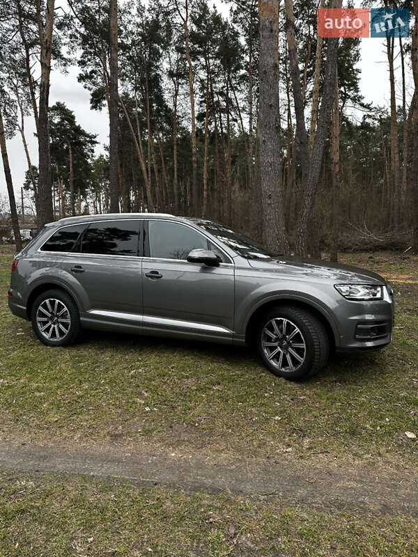 Внедорожник / Кроссовер Audi Q7 2016 в Броварах