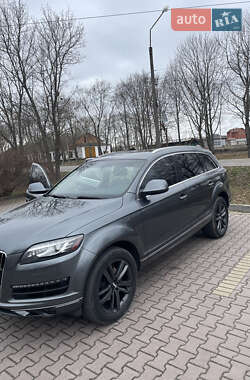Внедорожник / Кроссовер Audi Q7 2015 в Миргороде