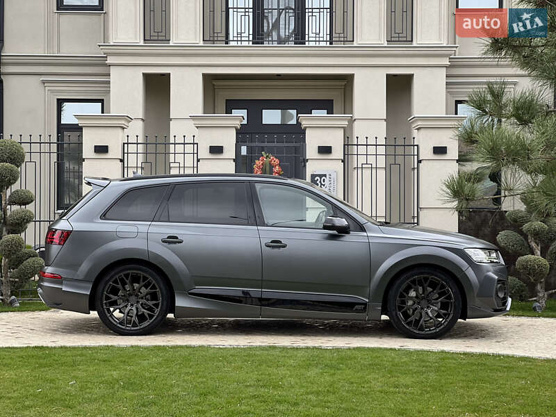 Внедорожник / Кроссовер Audi Q7 2017 в Одессе
