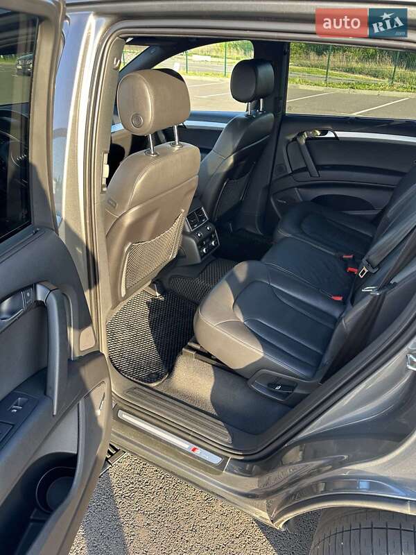 Внедорожник / Кроссовер Audi Q7 2015 в Ровно фото 14 Внедорожник / Кроссовер Audi Q7 2015 в Ровно