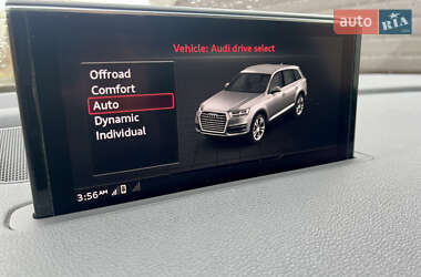 Позашляховик / Кросовер Audi Q7 2017 в 