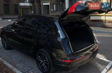 Внедорожник / Кроссовер Audi Q7 2018 в 