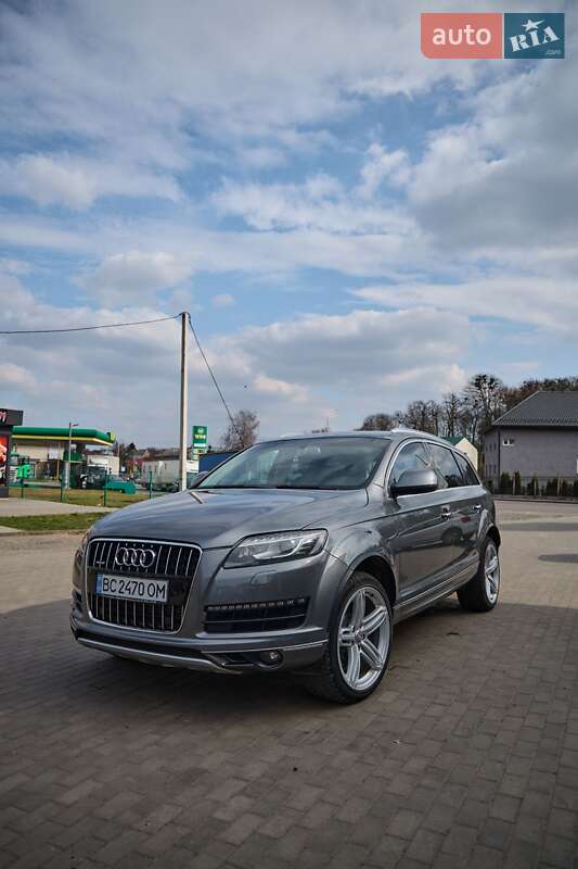 Внедорожник / Кроссовер Audi Q7 2014 в 