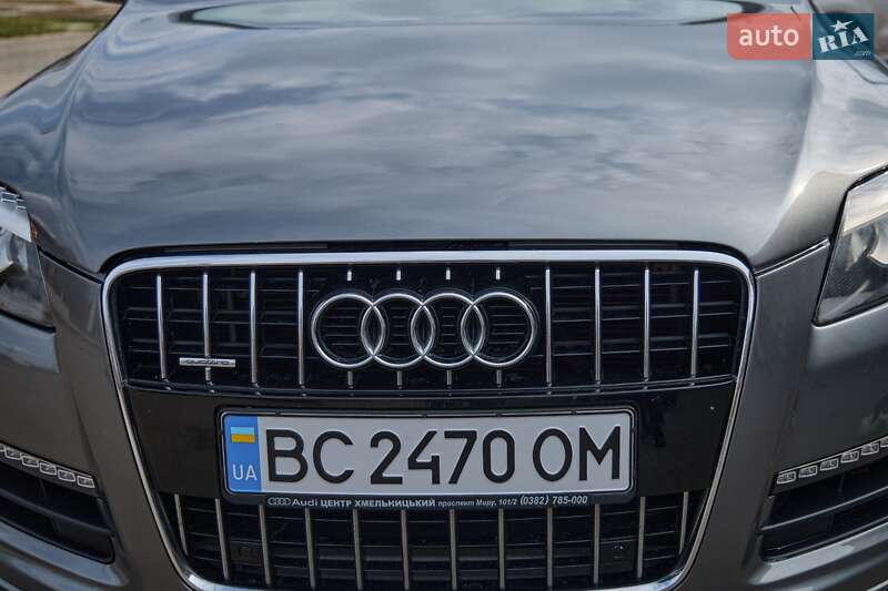 Позашляховик / Кросовер Audi Q7 2014 в Львові