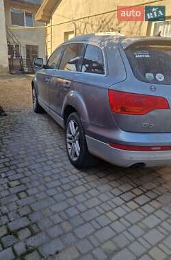 Внедорожник / Кроссовер Audi Q7 2006 в 