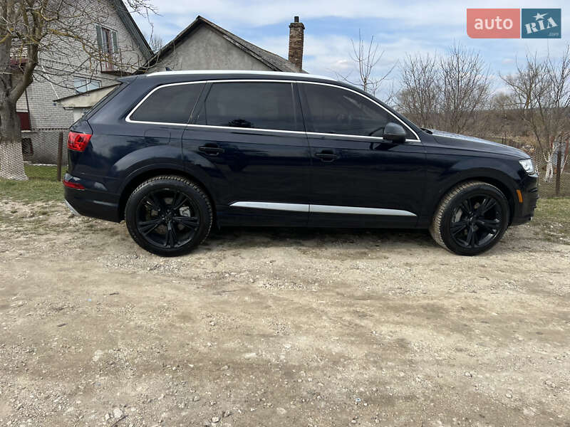 Внедорожник / Кроссовер Audi Q7 2019 в Тернополе