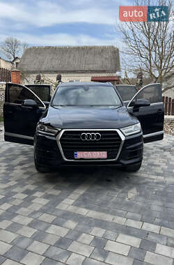 Внедорожник / Кроссовер Audi Q7 2019 в 
