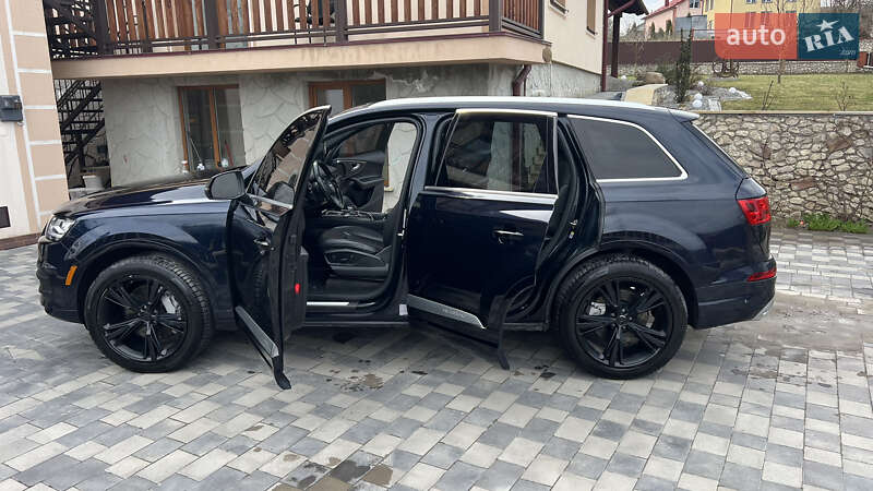 Внедорожник / Кроссовер Audi Q7 2019 в Тернополе