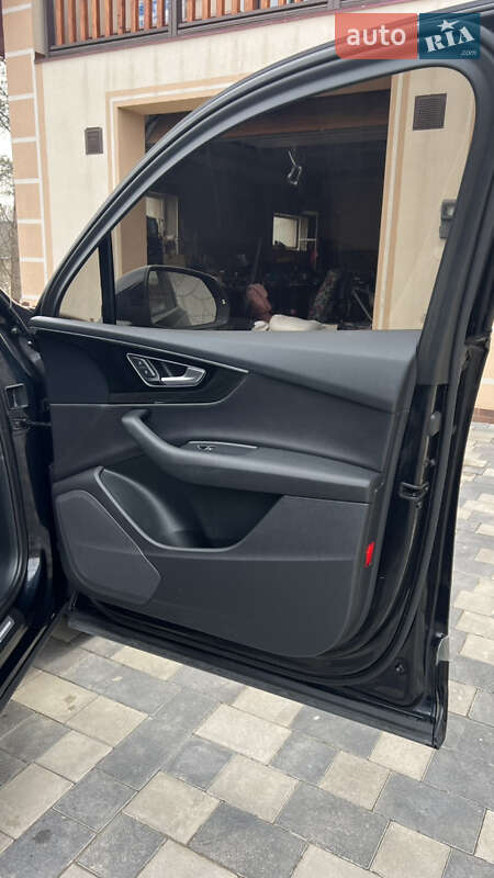 Внедорожник / Кроссовер Audi Q7 2019 в Тернополе