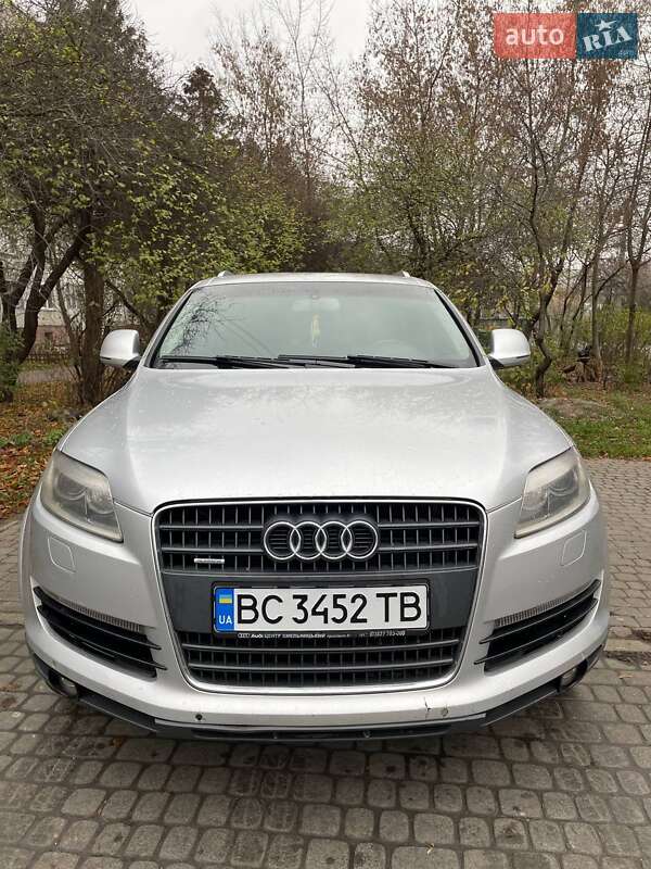 Внедорожник / Кроссовер Audi Q7 2006 в 