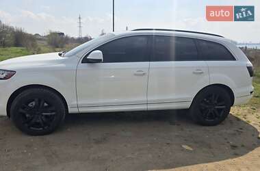 Внедорожник / Кроссовер Audi Q7 2015 в 