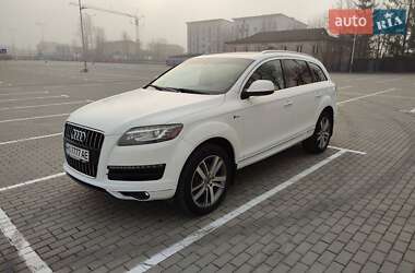 Внедорожник / Кроссовер Audi Q7 2013 в 