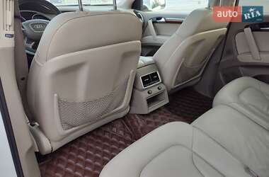 Внедорожник / Кроссовер Audi Q7 2013 в 