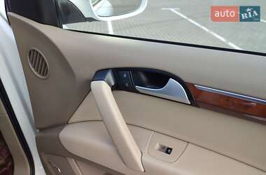 Внедорожник / Кроссовер Audi Q7 2013 в 