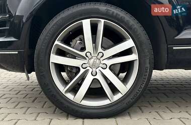 Внедорожник / Кроссовер Audi Q7 2015 в 