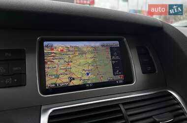 Внедорожник / Кроссовер Audi Q7 2015 в 