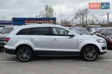 Внедорожник / Кроссовер Audi Q7 2013 в 