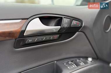 Внедорожник / Кроссовер Audi Q7 2013 в 