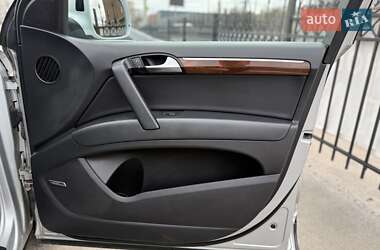 Внедорожник / Кроссовер Audi Q7 2013 в 