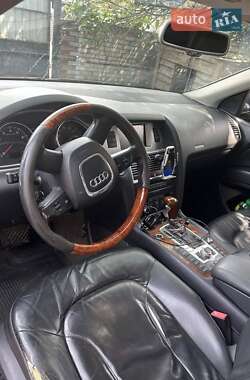 Внедорожник / Кроссовер Audi Q7 2007 в 