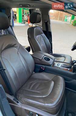 Позашляховик / Кросовер Audi Q7 2015 в 