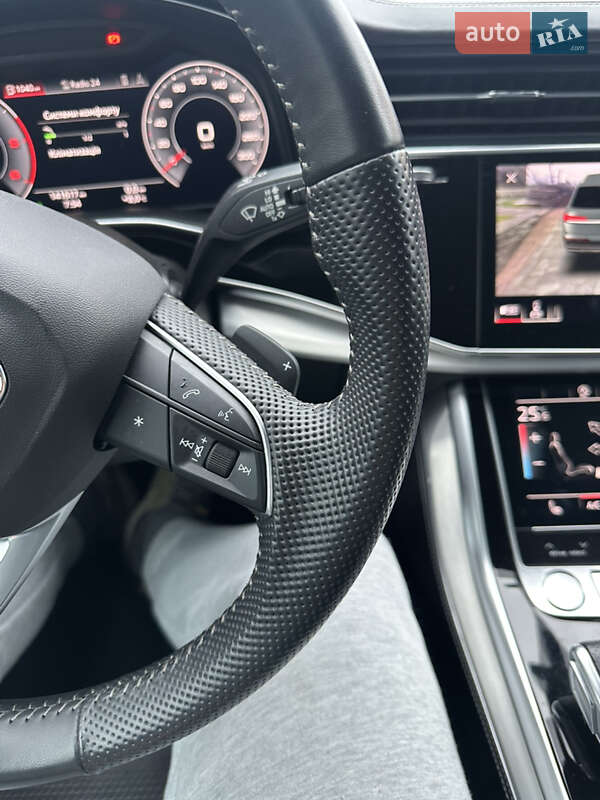 Внедорожник / Кроссовер Audi Q7 2020 в Киеве