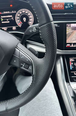 Внедорожник / Кроссовер Audi Q7 2020 в 