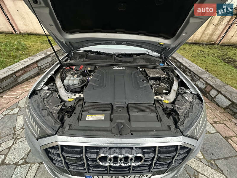 Внедорожник / Кроссовер Audi Q7 2020 в Киеве