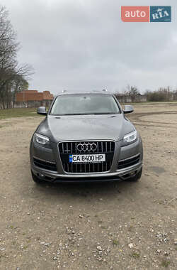 Внедорожник / Кроссовер Audi Q7 2013 в 