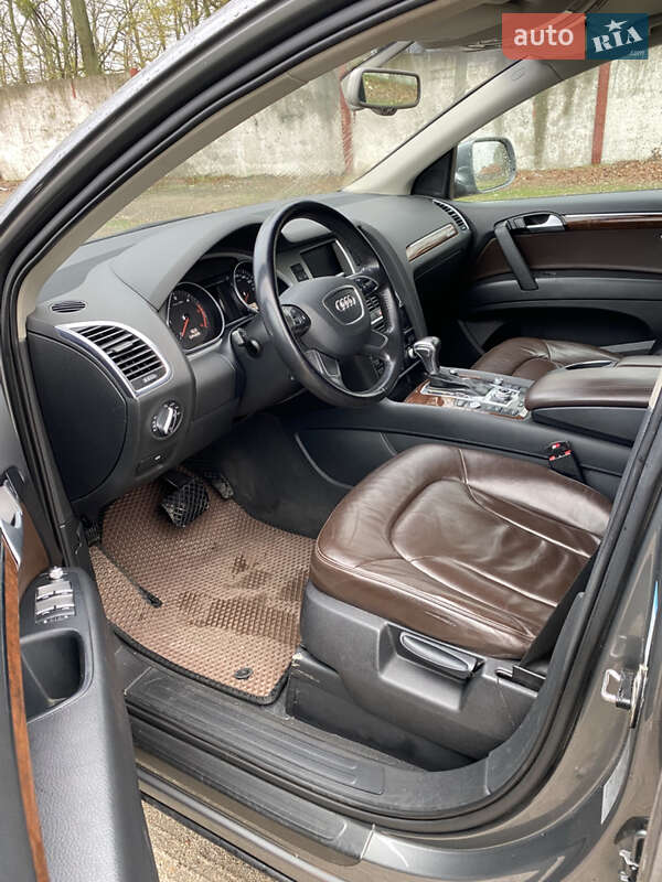 Внедорожник / Кроссовер Audi Q7 2013 в Умани