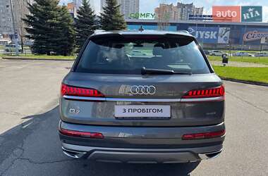 Внедорожник / Кроссовер Audi Q7 2020 в 