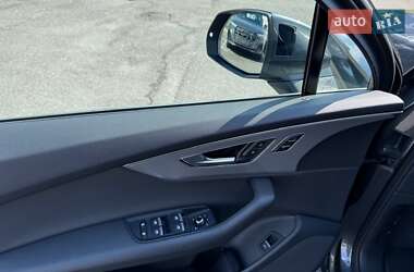Внедорожник / Кроссовер Audi Q7 2020 в 