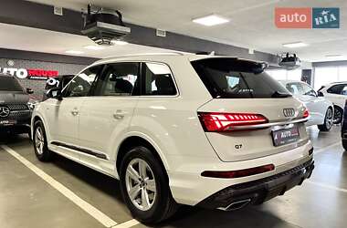 Внедорожник / Кроссовер Audi Q7 2025 в 