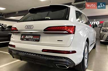 Внедорожник / Кроссовер Audi Q7 2025 в 