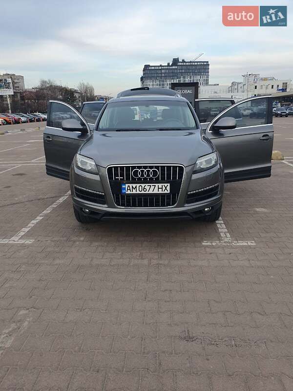 Внедорожник / Кроссовер Audi Q7 2012 в Житомире
