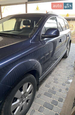 Внедорожник / Кроссовер Audi Q7 2013 в Александрие