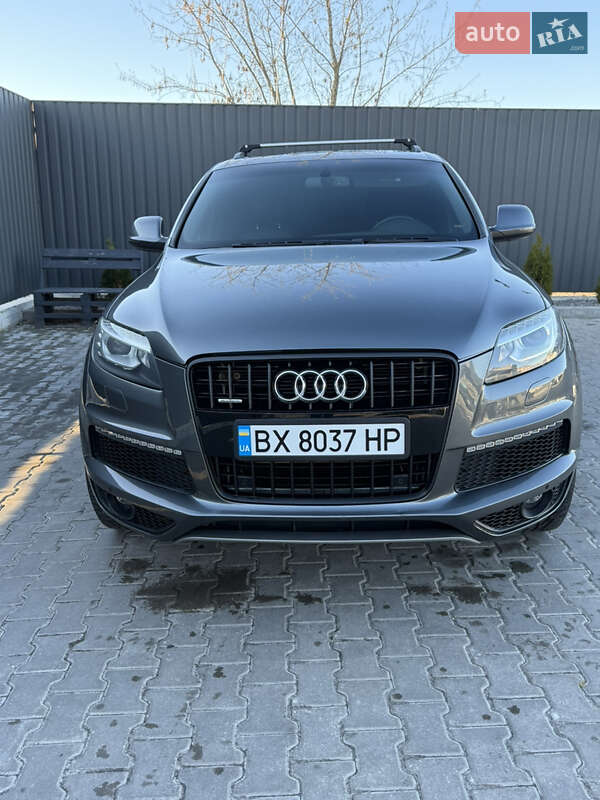 Позашляховик / Кросовер Audi Q7 2015 в Києві