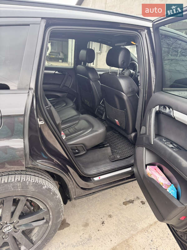 Позашляховик / Кросовер Audi Q7 2013 в Кам'янець-Подільському