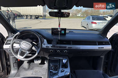 Внедорожник / Кроссовер Audi Q7 2018 в 
